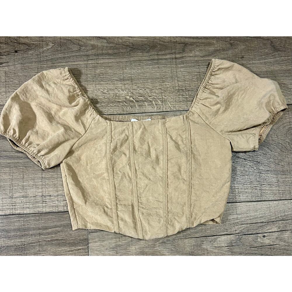 Kirious Los Angeles stylish smocked crop top- size small!